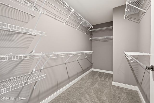 1004 Cedar Cove, La Grange, KY 40031