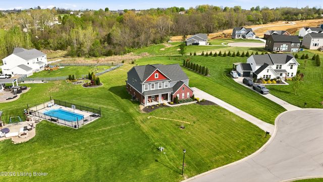 1004 Cedar Cove, La Grange, KY 40031