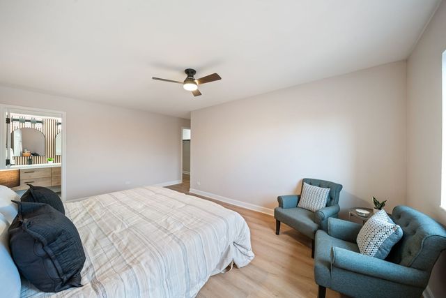 10 Trafalgar Square 403, Lincolnshire, IL 60069