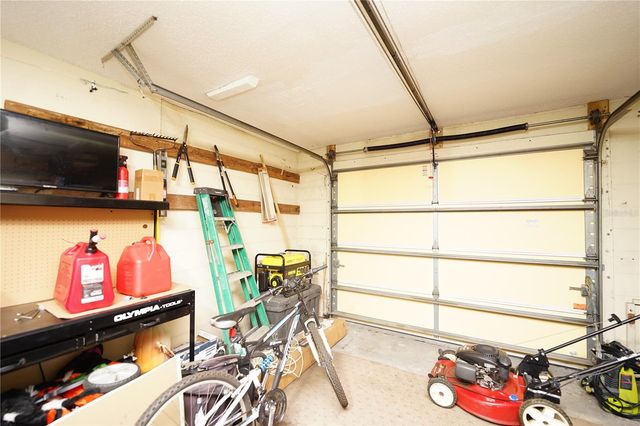 8300 75TH AVENUE, Seminole, FL 33777