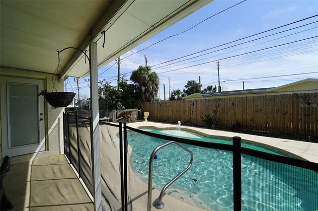 8300 75TH AVENUE, Seminole, FL 33777
