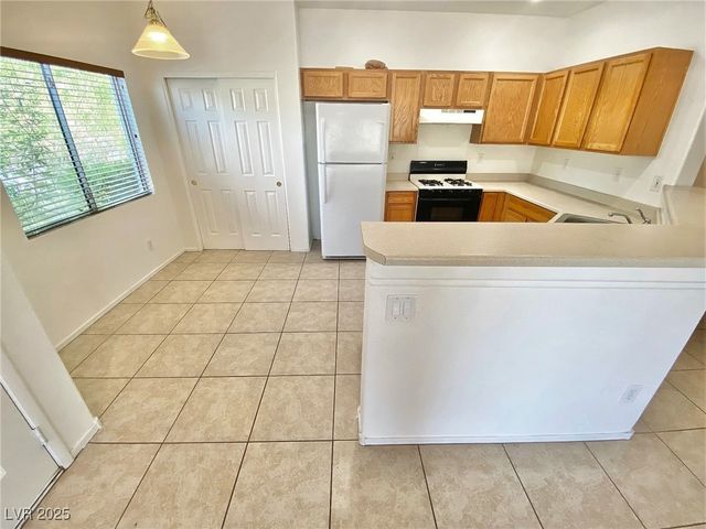 1588 Ward Frontier Lane, Henderson, NV 89002
