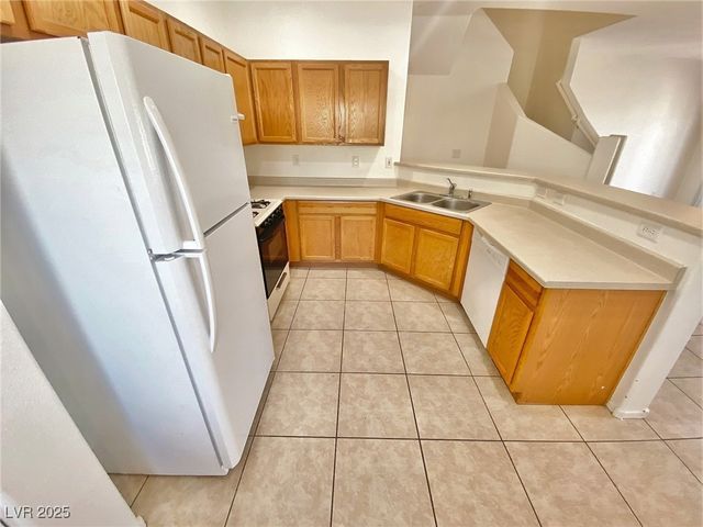 1588 Ward Frontier Lane, Henderson, NV 89002