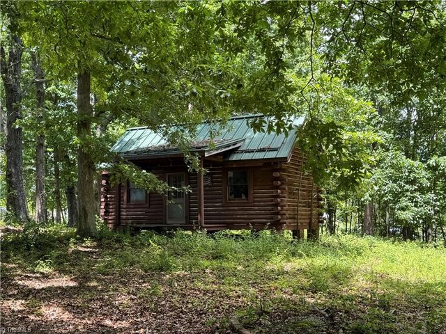 000 Barlow Court, King, NC 27021