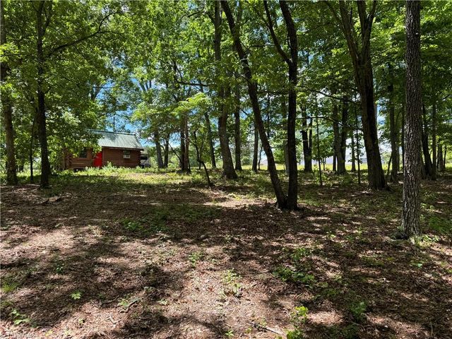 000 Barlow Court, King, NC 27021