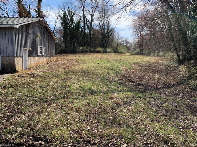 000 Barlow Court, King, NC 27021