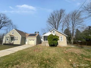 24 Keswick Avenue, Ewing, NJ 08638