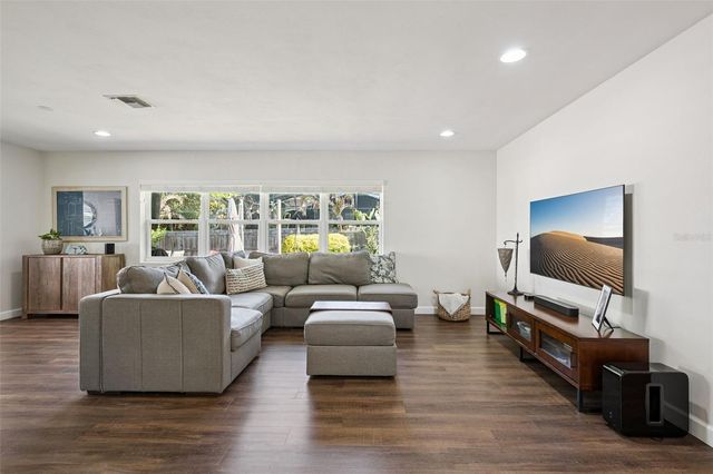 1215 RIDGECREST RD ROAD, Orlando, FL 32806