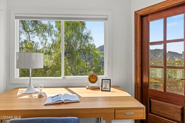 2016 Mount Prospect Drive, Topanga, CA 90290