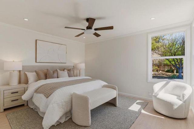 27 Yarnall Place, Redwood City, CA 94063