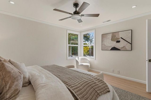 27 Yarnall Place, Redwood City, CA 94063