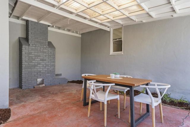 27 Yarnall Place, Redwood City, CA 94063