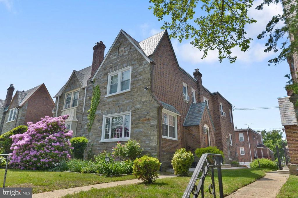523 E ALLENS LN, Philadelphia, PA 19119
