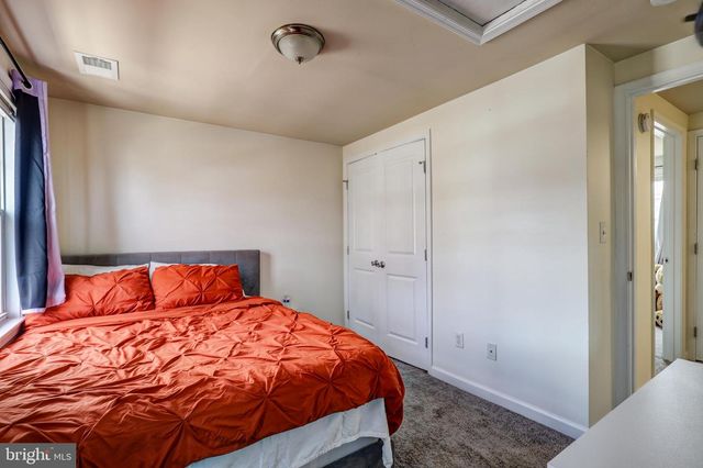 2512 KENT VILLAGE DR, Landover, MD 20785