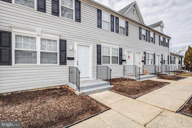 2512 KENT VILLAGE DR, Landover, MD 20785