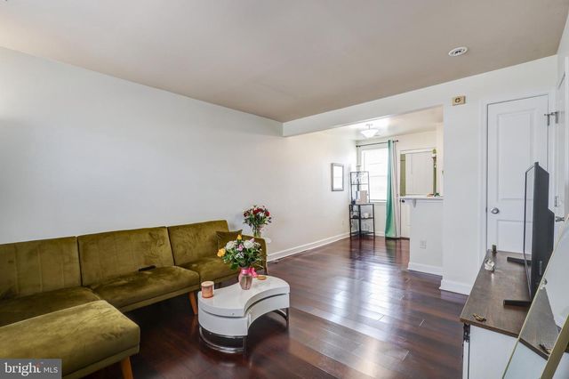 2512 KENT VILLAGE DR, Landover, MD 20785