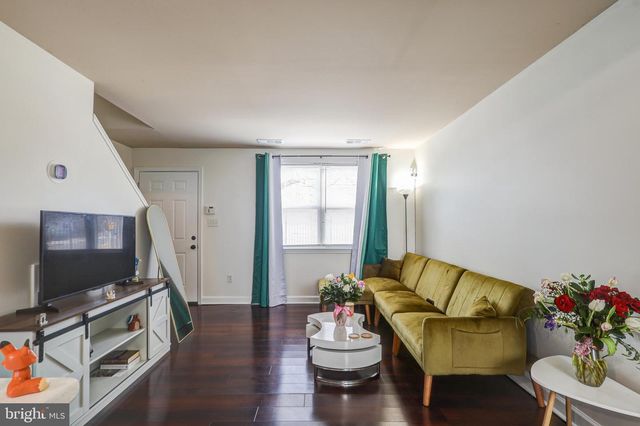 2512 KENT VILLAGE DR, Landover, MD 20785