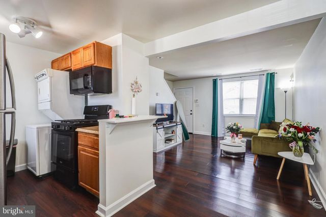 2512 KENT VILLAGE DR, Landover, MD 20785