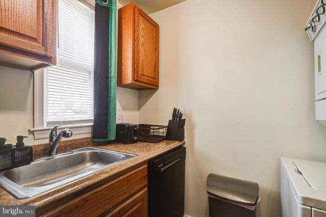 2512 KENT VILLAGE DR, Landover, MD 20785