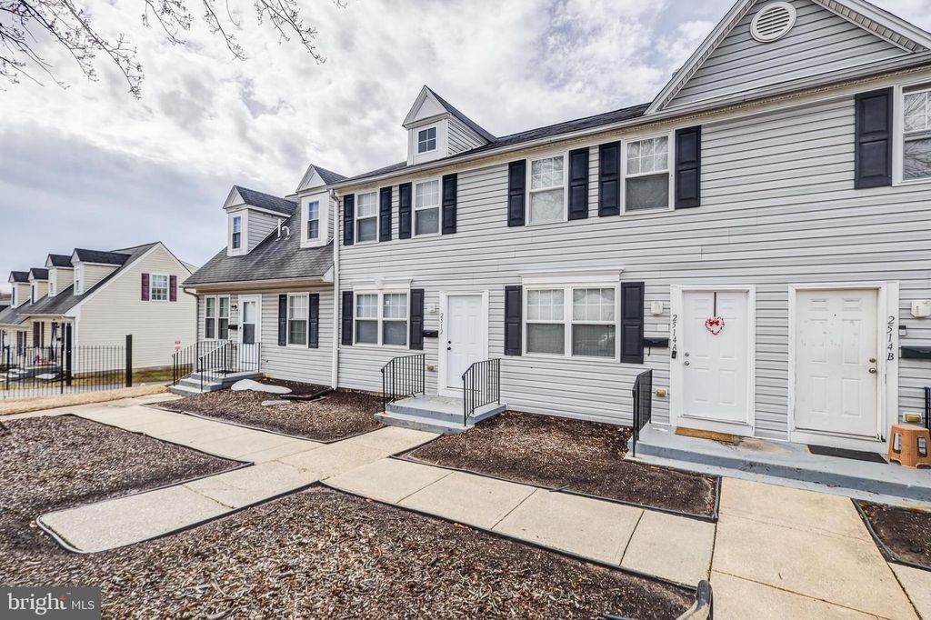 2512 KENT VILLAGE DR, Landover, MD 20785