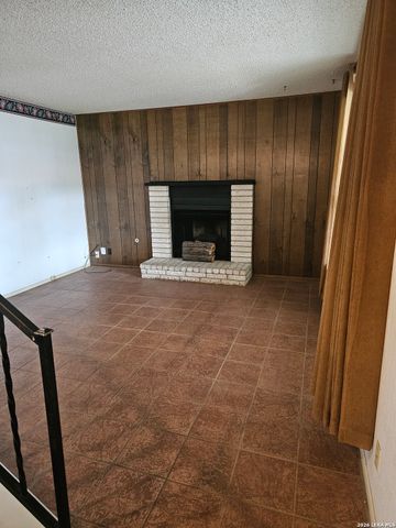 5923 CLEARBROOK DR, San Antonio, TX 78238