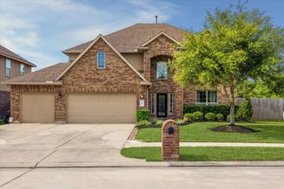 802 Fairway Drive, La Porte, TX 77571