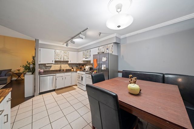 171 O'grady St. 18 aka 206, Fall River, MA 02720