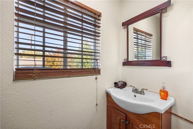 13855 McClure Avenue 1, Paramount, CA 90723