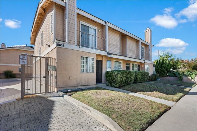 13855 McClure Avenue 1, Paramount, CA 90723