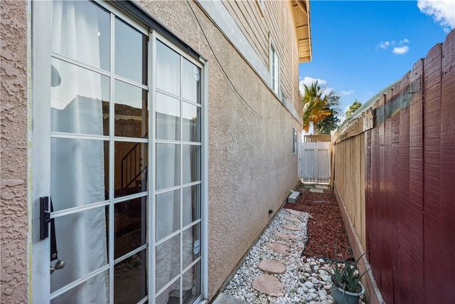 13855 McClure Avenue 1, Paramount, CA 90723