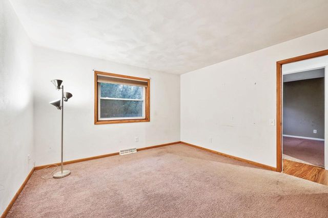 99 Orchard Lane, Mount Horeb, WI 53572