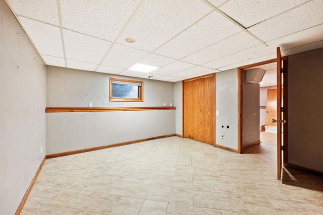 99 Orchard Lane, Mount Horeb, WI 53572