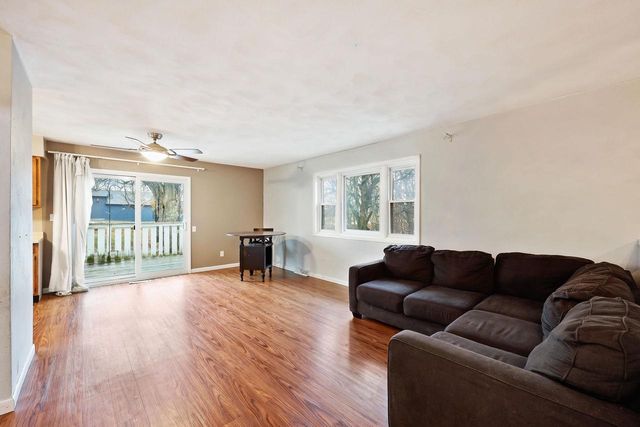 99 Orchard Lane, Mount Horeb, WI 53572