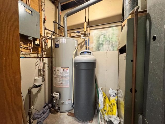 99 Orchard Lane, Mount Horeb, WI 53572