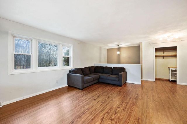 99 Orchard Lane, Mount Horeb, WI 53572