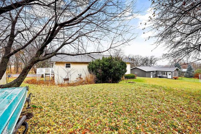 99 Orchard Lane, Mount Horeb, WI 53572