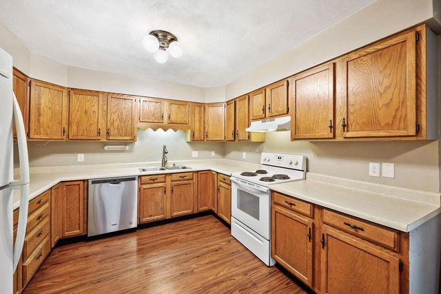 99 Orchard Lane, Mount Horeb, WI 53572