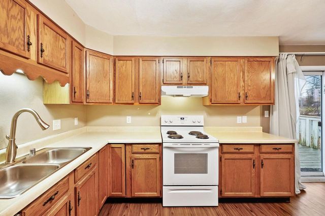 99 Orchard Lane, Mount Horeb, WI 53572