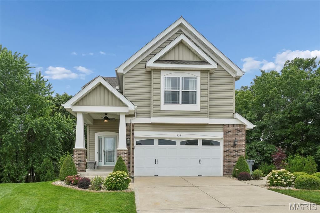232 Sunset Villa Circle, O'fallon, MO 63366