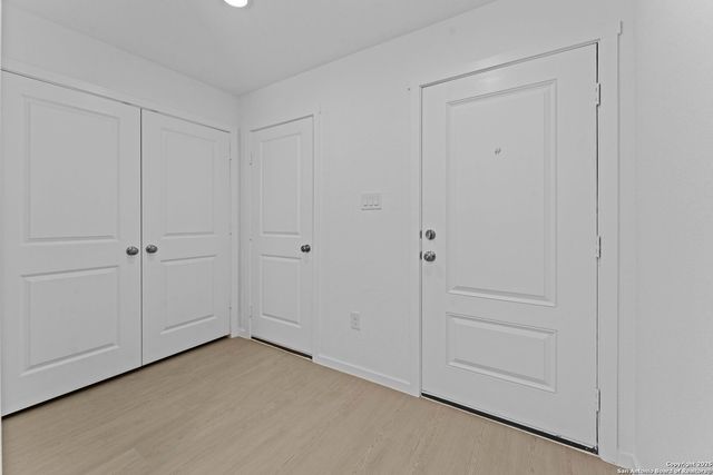 7230 Brownleaf Dr, San Antonio, TX 78227