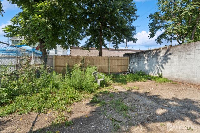 318 Seaman Street 1, New Brunswick, NJ 08901