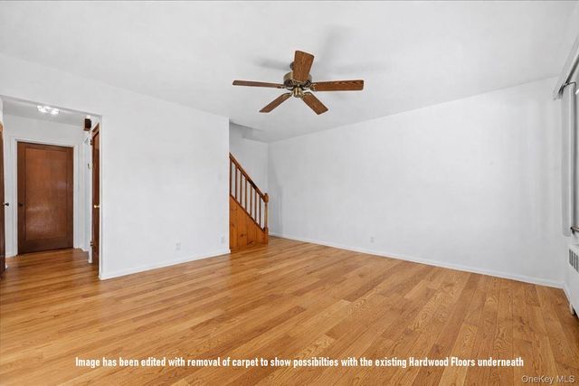 537 8th Avenue, New Hyde Park, NY 11040