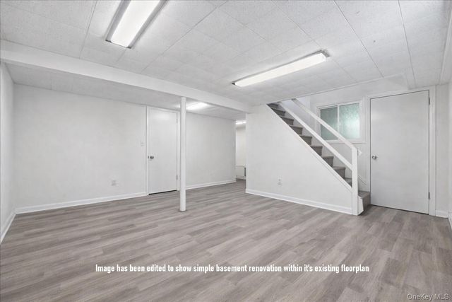 537 8th Avenue, New Hyde Park, NY 11040