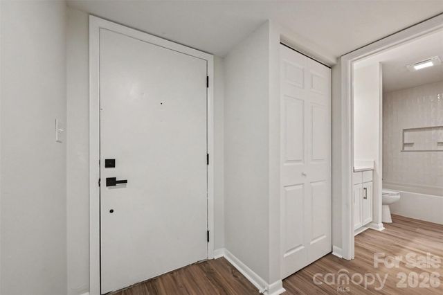 8027 Cedar Glen Drive, Charlotte, NC 28212
