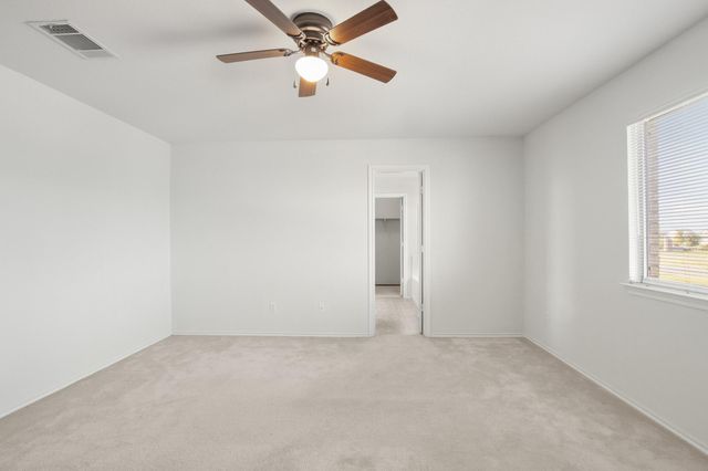 17816 Honey Locust LN, Elgin, TX 78621