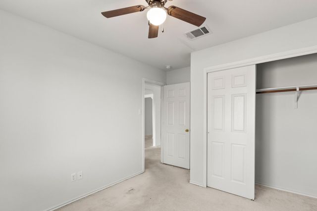 17816 Honey Locust LN, Elgin, TX 78621