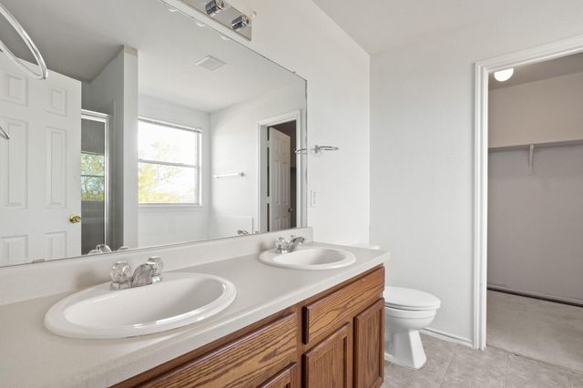 17816 Honey Locust LN, Elgin, TX 78621