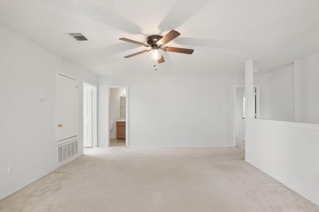 17816 Honey Locust LN, Elgin, TX 78621