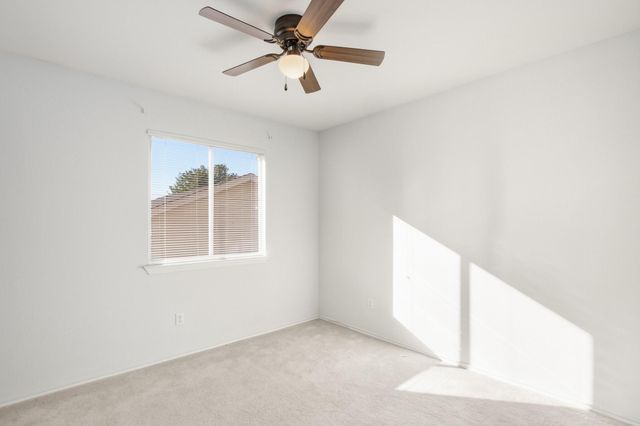 17816 Honey Locust LN, Elgin, TX 78621