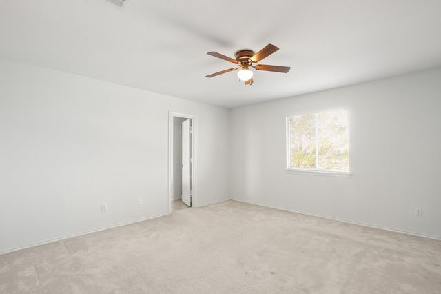 17816 Honey Locust LN, Elgin, TX 78621